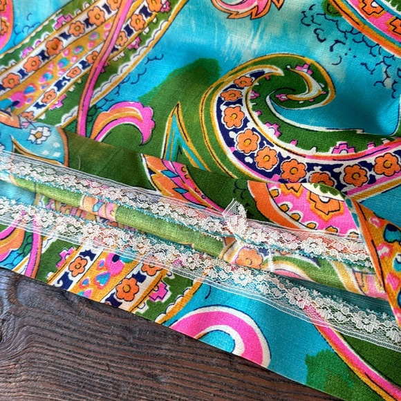 Vintage Keyloun (?) Bright 70’s psychedelic paisley maxi dress. Small - Picture 7 of 12